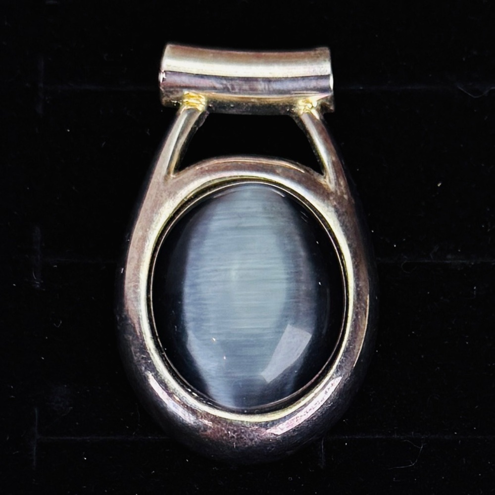 Vintage Silvertone Blue Moody Pendant
